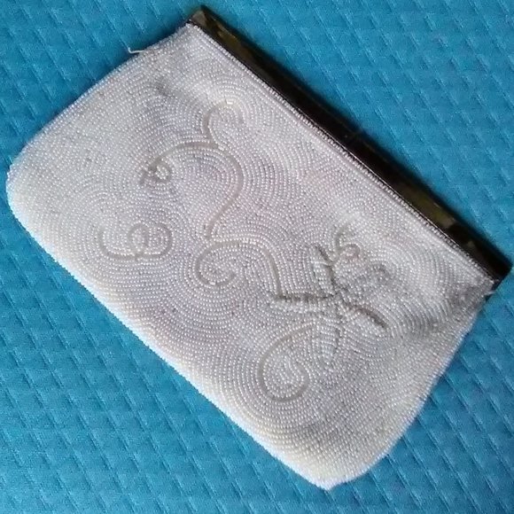 Beaded Clutch - Picture 2 of 4